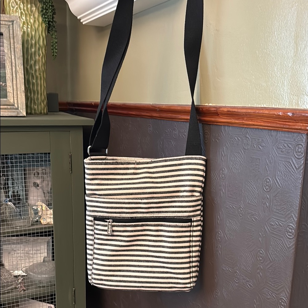 Thirty-One Black and Ivory/Beige Striped Organizing Cross-body Shoulder Bag